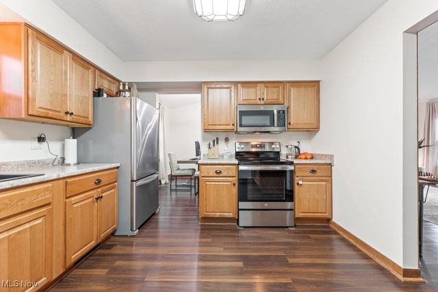 990 Wimbleton Drive, Medina, OH 44256