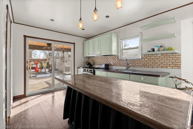 18022 Harman Street, Melvindale, MI 48122