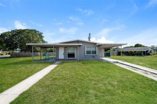 900 W Bloxham Street, Lantana, FL 33462