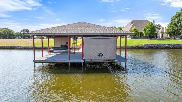 1208 E Baja Court, Granbury, TX 76048