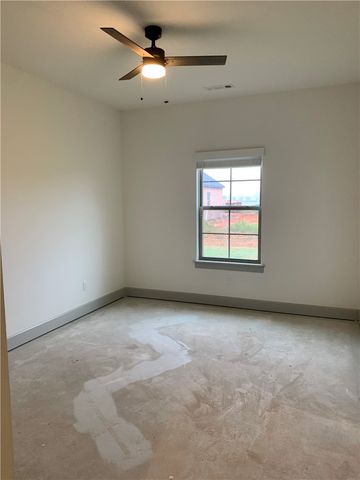 1036 Parker Lane, Pea Ridge, AR 72751