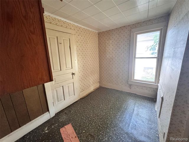 414 S Bates Street, Saginaw, MI 48602