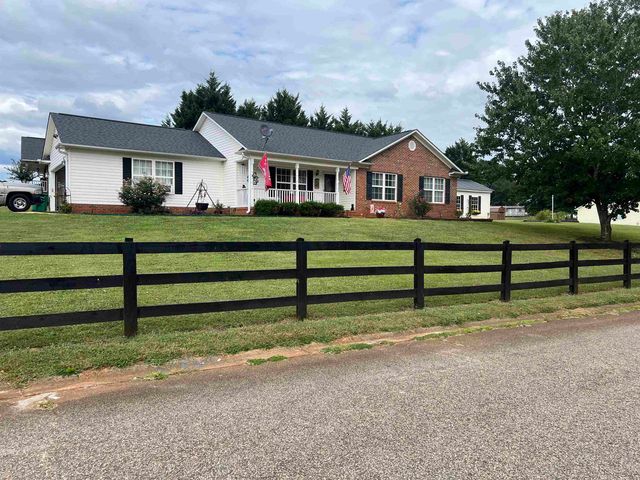 231 Summer Lady Lane, Boiling Springs, SC 29316