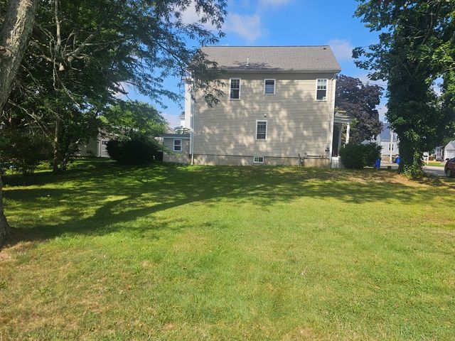 39 Bond Street, Fall River, MA 02720