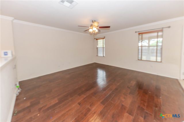 310 Antelope Trail, Bastrop, TX 78602