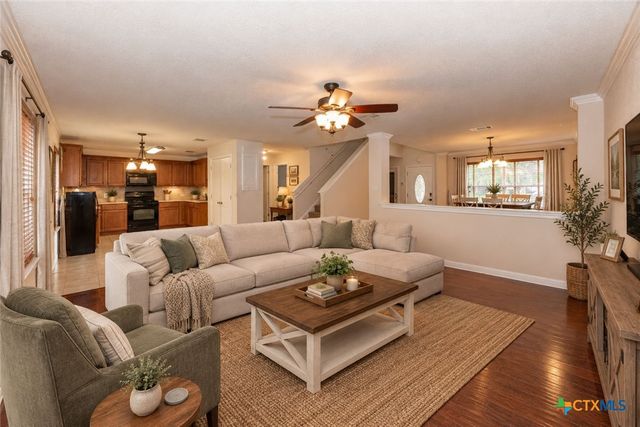 310 Antelope Trail, Bastrop, TX 78602
