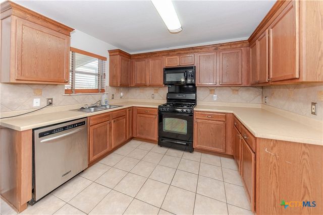 310 Antelope Trail, Bastrop, TX 78602