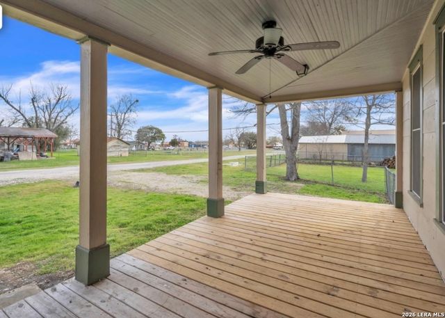 301 N Cunningham, Marion, TX 78124