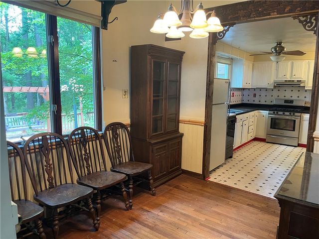 329 Stoneybrooke Drive, Cheswick, PA 15024