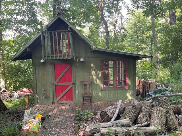329 Stoneybrooke Drive, Cheswick, PA 15024