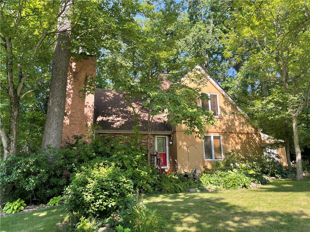 329 Stoneybrooke Drive, Cheswick, PA 15024
