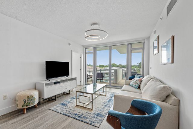 111 SE 1ST Avenue 406, Delray Beach, FL 33444