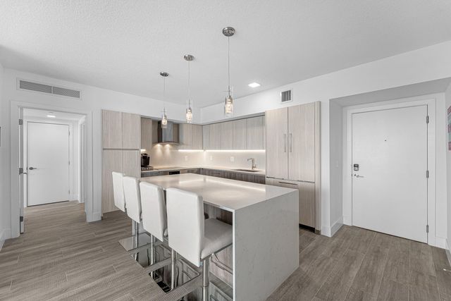111 SE 1ST Avenue 406, Delray Beach, FL 33444