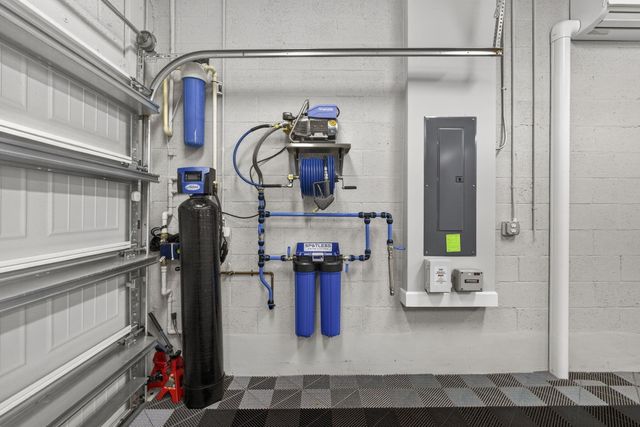 1109 Deer Haven Drive, Loxahatchee, FL 33470