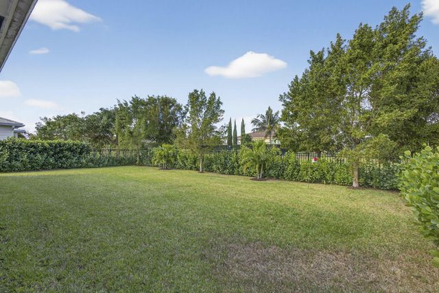 1109 Deer Haven Drive, Loxahatchee, FL 33470