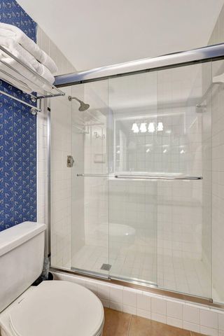 6890 Willow Wood Drive 206, Boca Raton, FL 33434