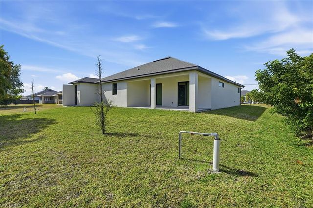 2303 18th PL, Cape Coral, FL 33993