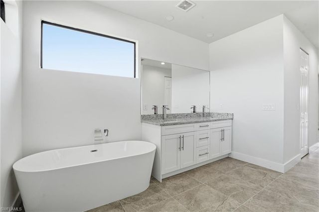 2303 18th PL, Cape Coral, FL 33993