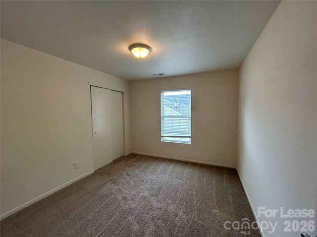 3015 Meadow Knoll Drive, Charlotte, NC 28269