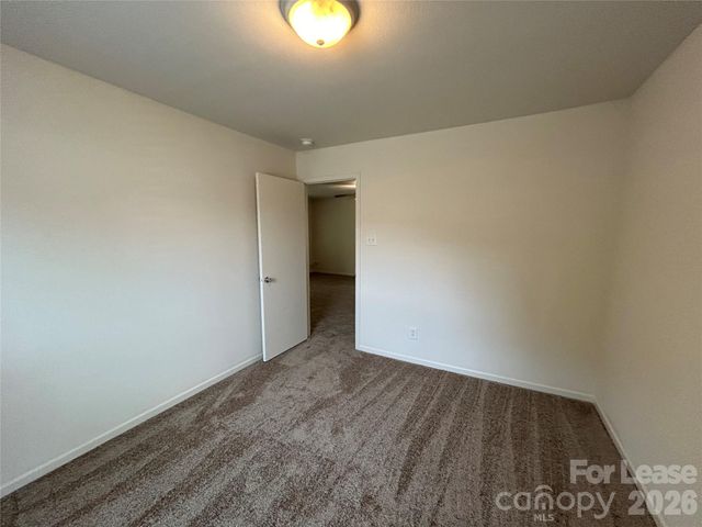 3015 Meadow Knoll Drive, Charlotte, NC 28269