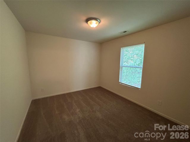 3015 Meadow Knoll Drive, Charlotte, NC 28269
