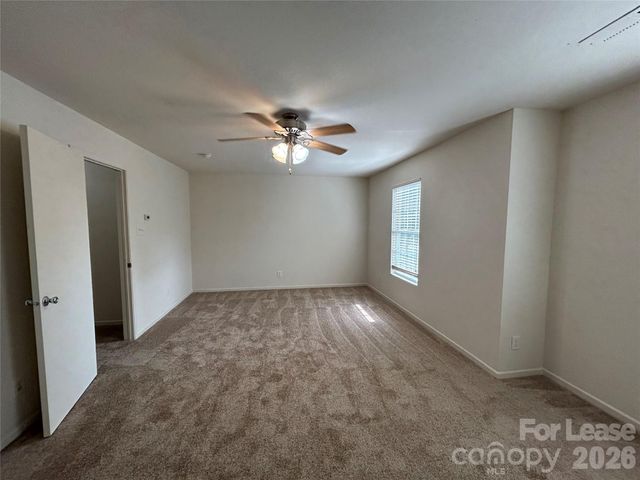 3015 Meadow Knoll Drive, Charlotte, NC 28269