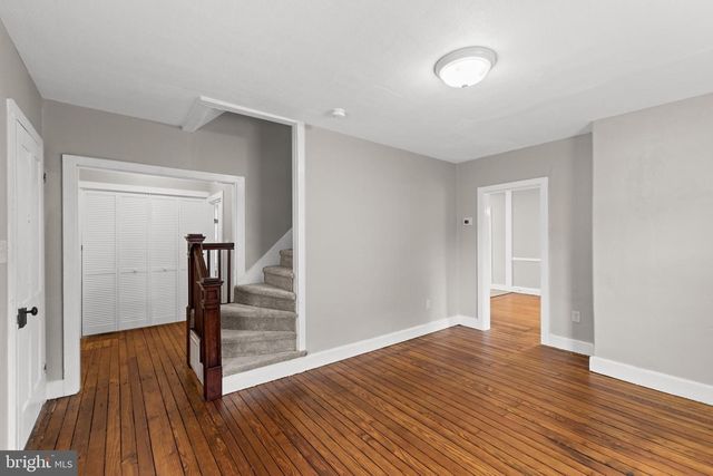 218 E LINDEN ST, Clayton, NJ 08312