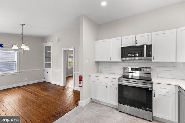 218 E LINDEN ST, Clayton, NJ 08312