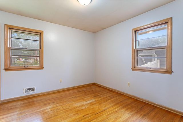 6270 6th Street NE, Fridley, MN 55432