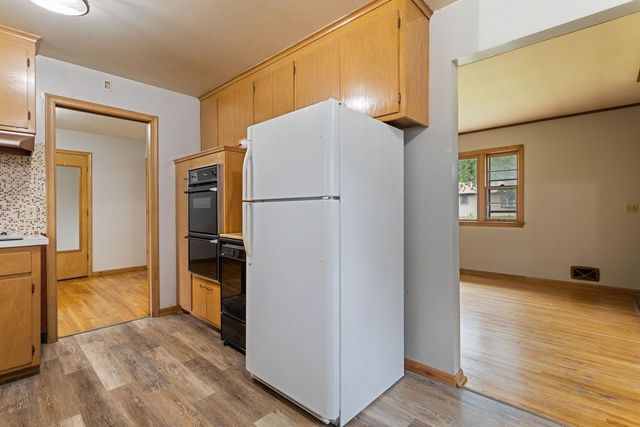 6270 6th Street NE, Fridley, MN 55432