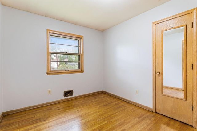 6270 6th Street NE, Fridley, MN 55432