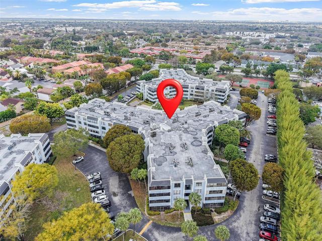 10852 N Kendall Drive 317, Miami, FL 33176