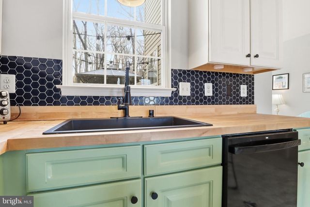 332 BRUAW DR, York, PA 17406