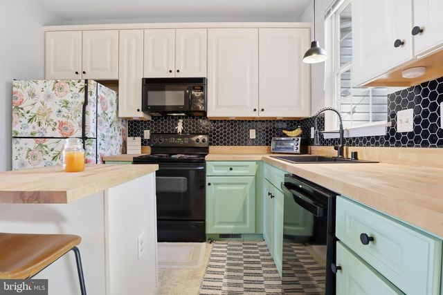 332 BRUAW DR, York, PA 17406