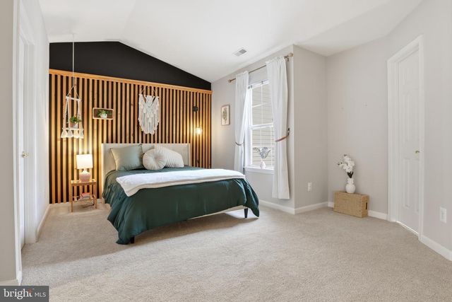 332 BRUAW DR, York, PA 17406