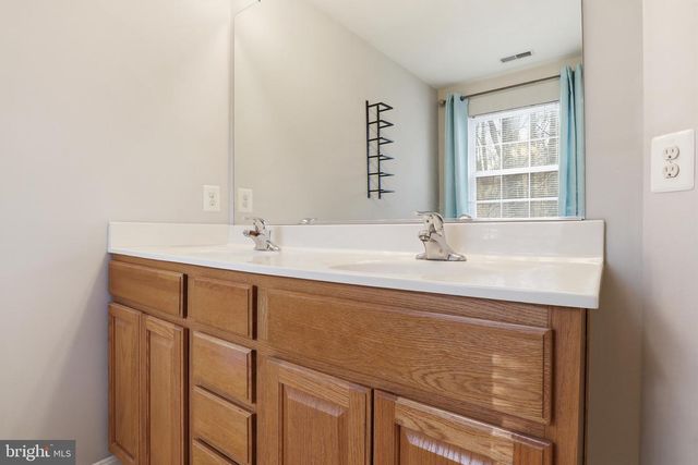 332 BRUAW DR, York, PA 17406