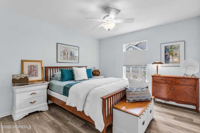 2924 Crestview Lane, Toms River, NJ 08755