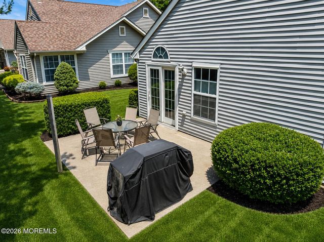2924 Crestview Lane, Toms River, NJ 08755