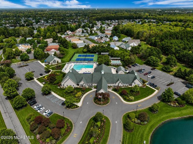 2924 Crestview Lane, Toms River, NJ 08755
