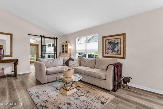 2924 Crestview Lane, Toms River, NJ 08755