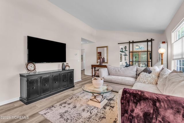 2924 Crestview Lane, Toms River, NJ 08755