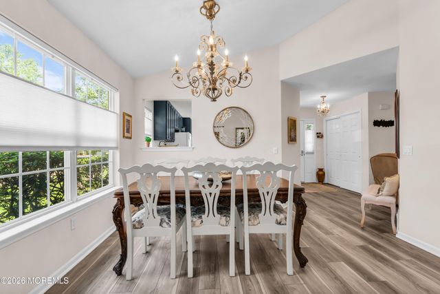 2924 Crestview Lane, Toms River, NJ 08755