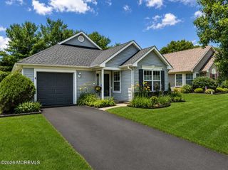 2924 Crestview Lane, Toms River, NJ 08755