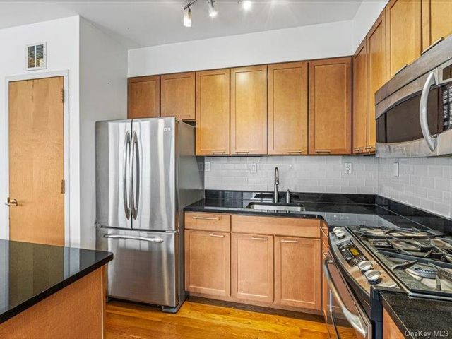 14 Hope Street 3F, Brooklyn, NY 11211