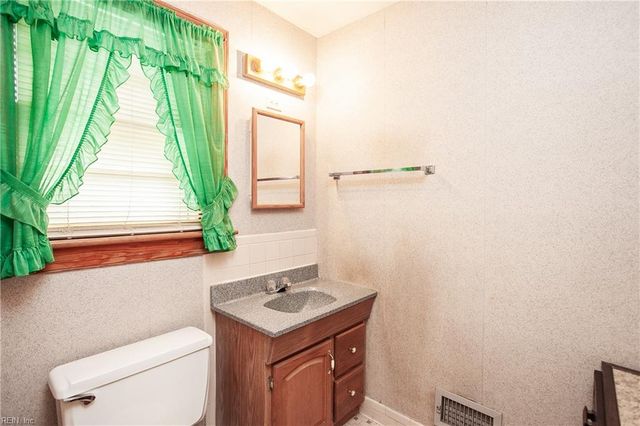 4633 Indiana AVE, Chesapeake, VA 23321