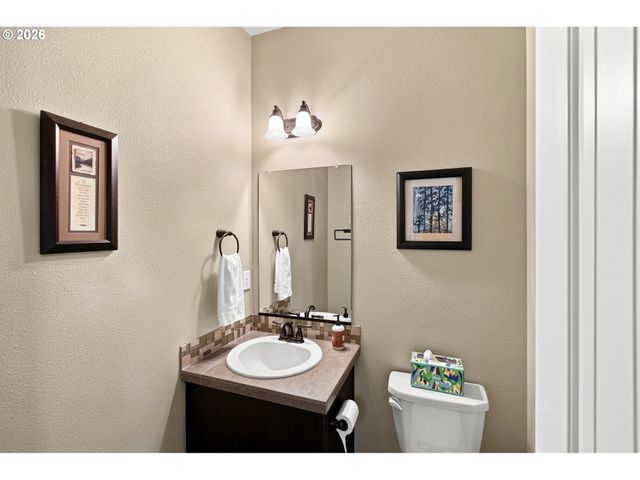 3001 MILLERSBURG Dr, Albany, OR 97321