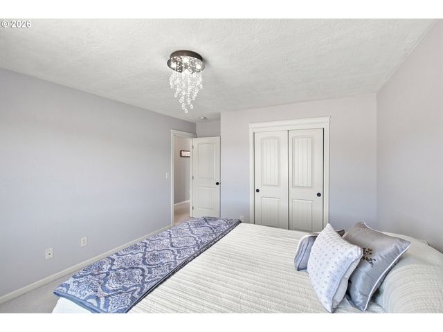 3001 MILLERSBURG Dr, Albany, OR 97321