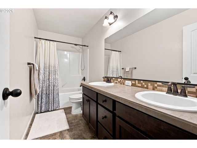 3001 MILLERSBURG Dr, Albany, OR 97321