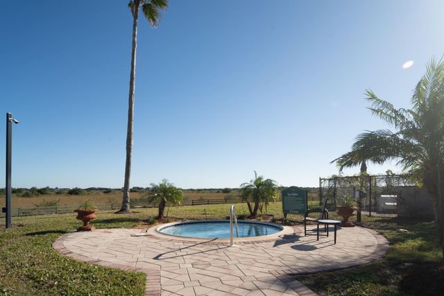 4000 Grande Vista Blvd 15-124, St Augustine, FL 32084