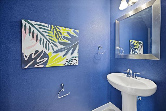 3900 Threadgill ST 2, Austin, TX 78723